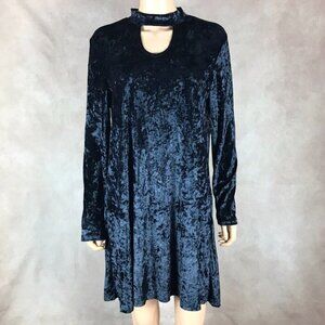 Black Velvet Long Sleeve Keyhole Dress NEW Size Large